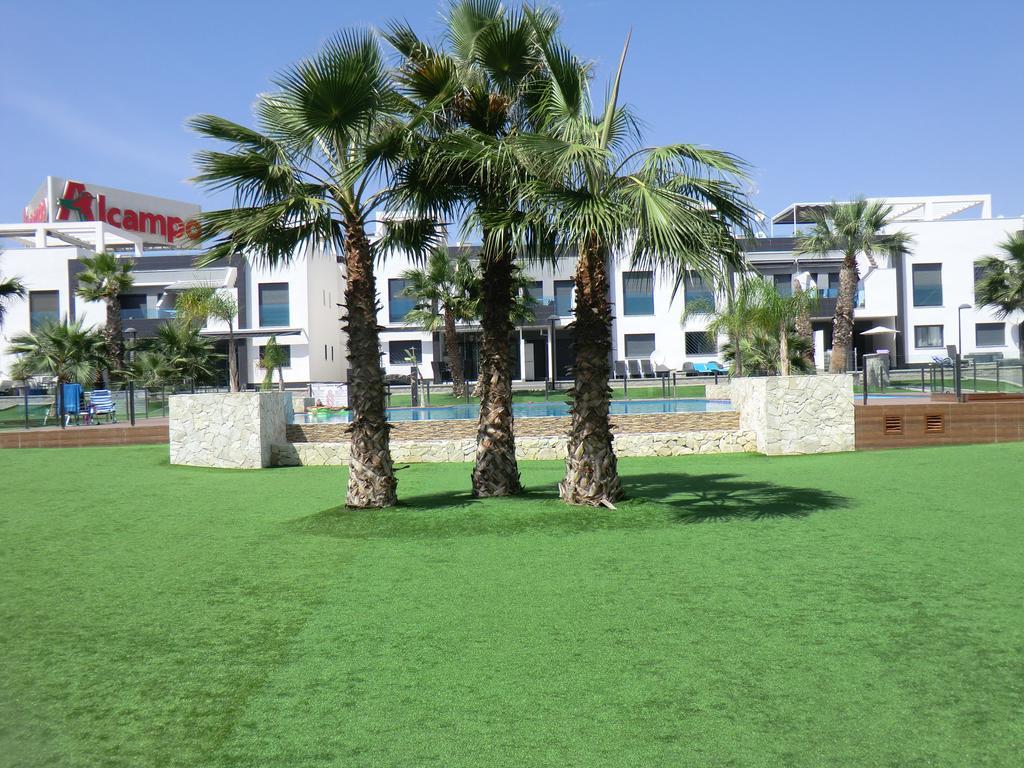 Casas Holiday - Oasis Beach Оріуела Екстер'єр фото